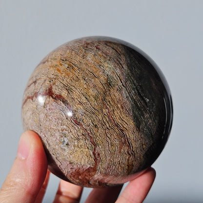 Thousand Layer Quartz Sphere | Large
