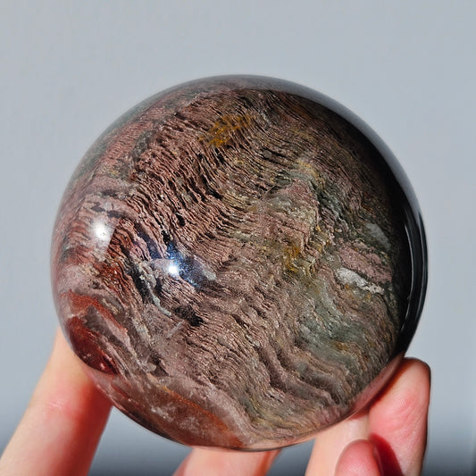 Thousand Layer Quartz Sphere | Large