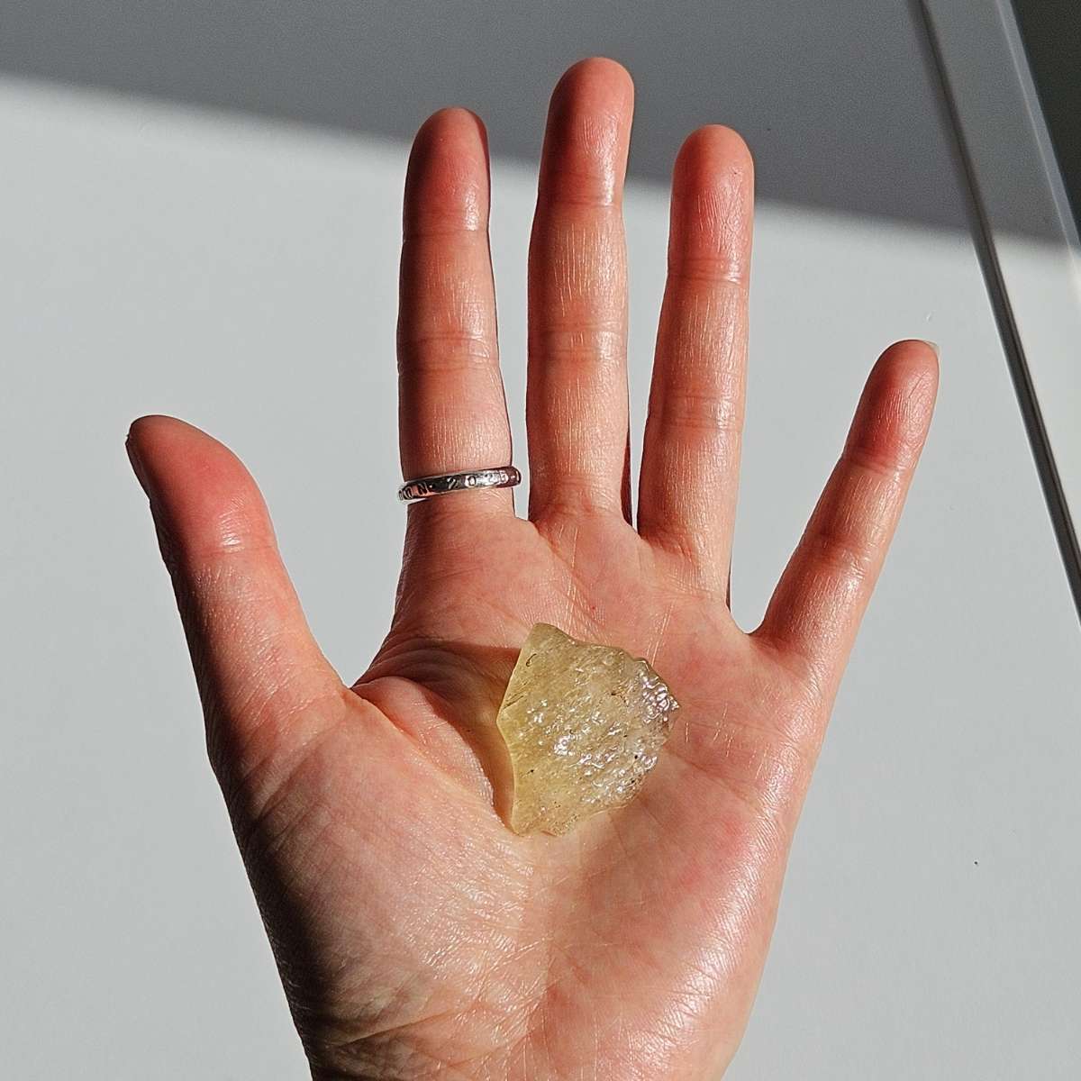 libyan desert glass 