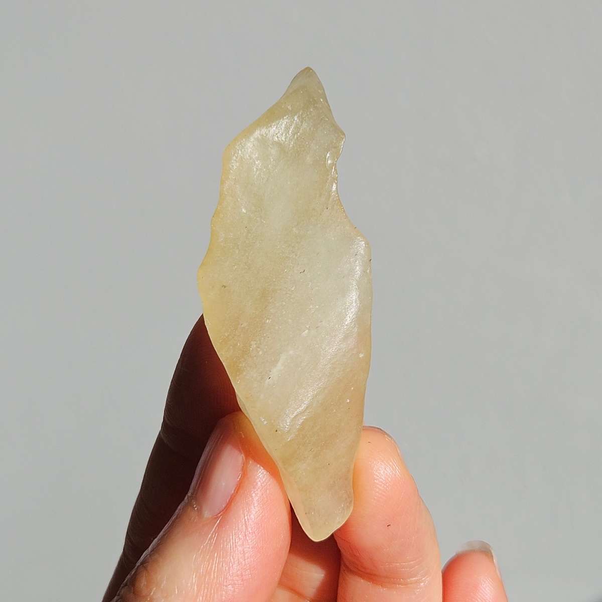 Libyan Desert glass (libyan golden tektite)