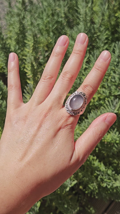 Video of rose quartz silver ring
