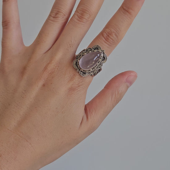 Video of rose quartz silver ring