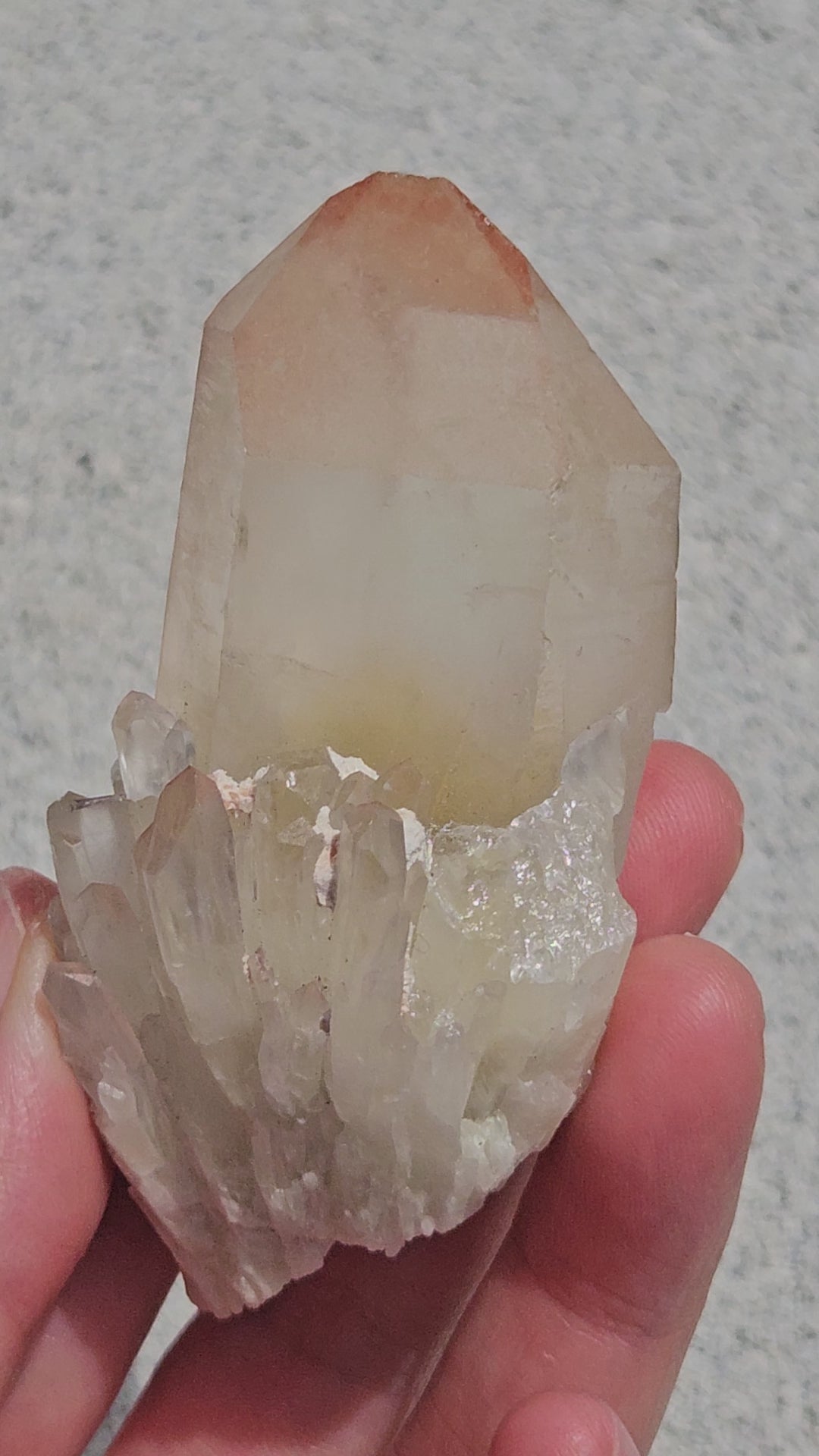 Video of pink citrine quartz from Congo