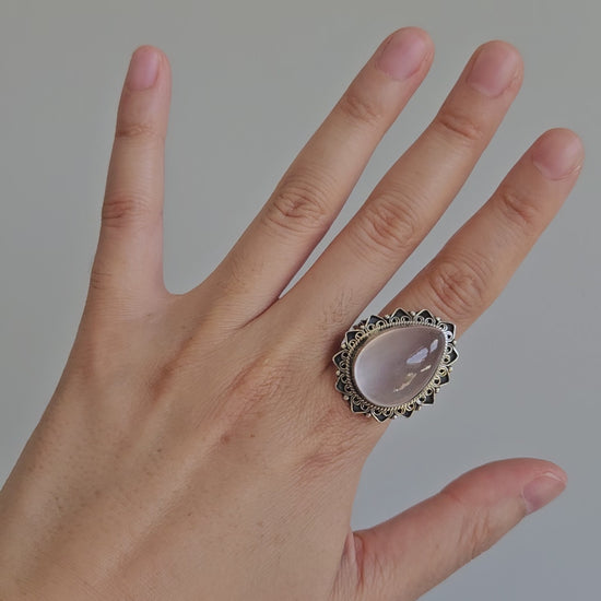Video of rose quartz silver ring
