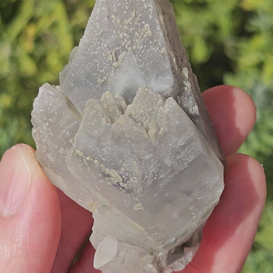 video of grey stellar beam calcite