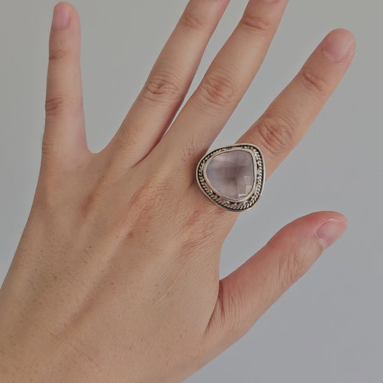 Video of rose quartz silver ring
