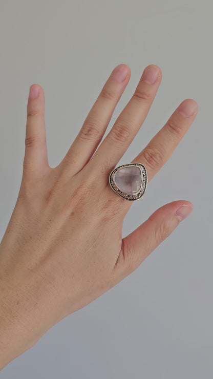 Video of rose quartz silver ring